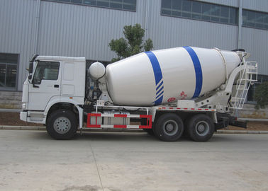 中国 Sinotruk HOWO 10M3は組合せのトラック、ミキサーのドラムが付いている10CBM自己のローディングのミキサーのトラックを用意します サプライヤー