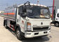 Sinotruck HOWO 4x2 10M3はオイル10000リットルの燃料タンクのトラック トラックの燃料のタンカーBowserに燃料を補給します サプライヤー
