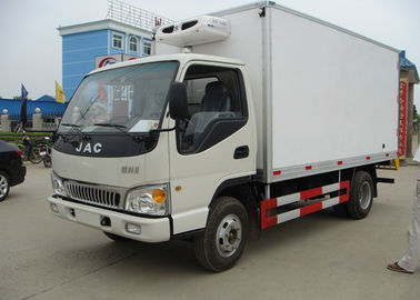 中国 4x2トラック3トンのフリーザー箱の、熱王が付いているUnit冷やされていた配達用トラック サプライヤー