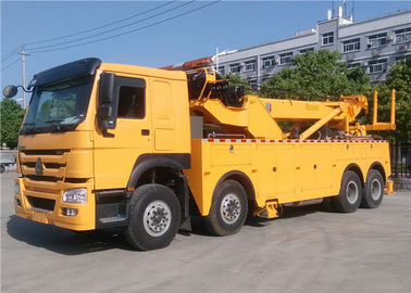 中国 HOWO 12の荷車引き50トンのレッカー車、平面レッカー車を回す360度 サプライヤー