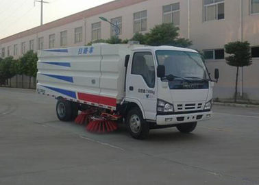 中国 高圧水回路の道掃除人のトラック4x2 ISUZUのための5500リットル サプライヤー