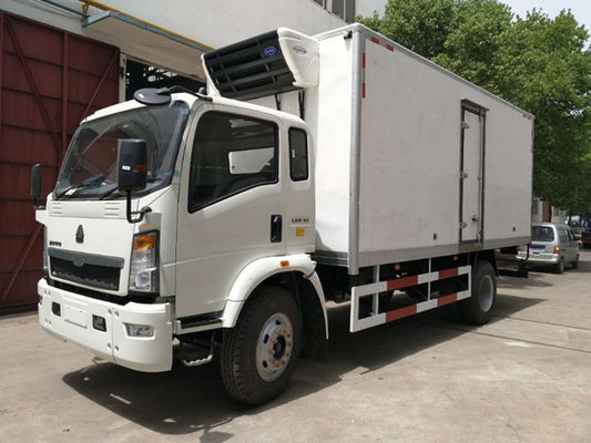 購入 承認されるヴァンBody ISO 9001を冷却するDFAC Small RefrigeratedヴァンTruckのファースト・フード オンライン製造