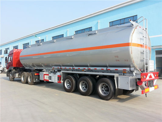 購入 専門の頑丈な半トレーラー42000L 45000 L 50000 Lオイル/燃料タンクのトレーラー オンライン製造