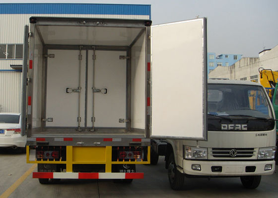 購入 Dongfeng Foton 4x2は2トンの箱のトラックを新鮮な肉のための腐食非冷やしました オンライン製造