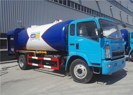 購入 4x2 12CBM 5トンHOWOのためにカスタマイズされる色6トンのLPGの配達用トラック12000L オンライン製造