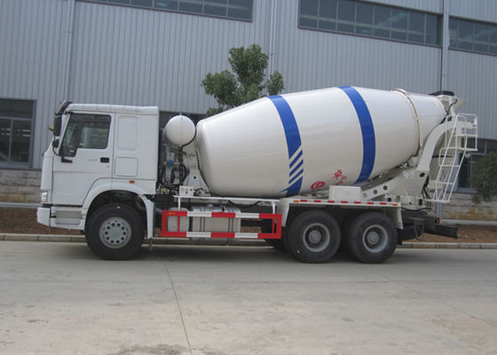 購入 Sinotruk HOWO 10M3は組合せのトラック、ミキサーのドラムが付いている10CBM自己のローディングのミキサーのトラックを用意します オンライン製造