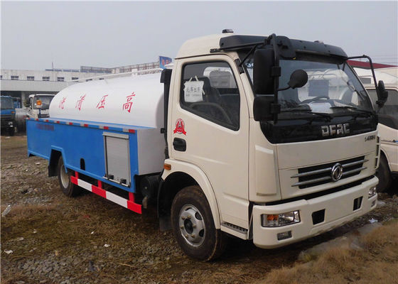 購入 Dongfeng 4x2の小さいタンク車のトレーラー5000Lの高圧下水道ポンプ トラック オンライン製造