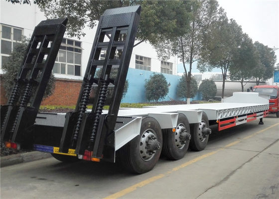 購入 60トン- 100トンのLowboyのトレーラー、低い半ベッドのトレーラー2の車軸/3つの車軸/4つの車軸 オンライン製造