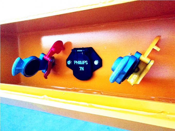 中国有名なCLW 40-60のトンの平床式トレーラーの掘削機のトラックのトレーラーおよび低い平面トレーラー